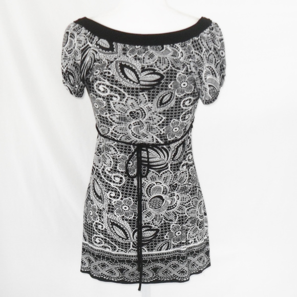 Trixxi Black & White Tie Back Top - Picture 5 of 10